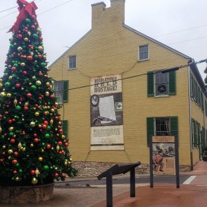 Holiday Shop